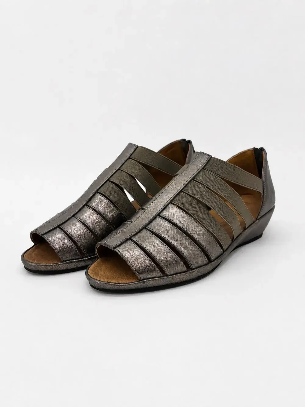 Gentle Souls Womens Size 7.5 Lana Metallic Sandals Wedge Elastic